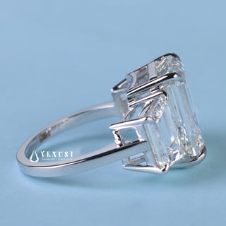 3.0CT Emerald Cut Moissanite Diamond Three Stone Engagement Rings