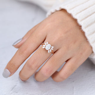 oval-shaped-moissanite-cluster-engagement-ring-12