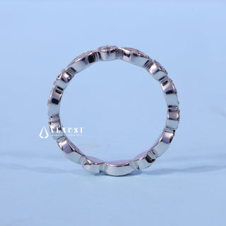 Round Cut Moissanite Diamond Vintage Style Wedding Band