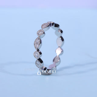 Round Cut Moissanite Diamond Vintage Style Wedding Band