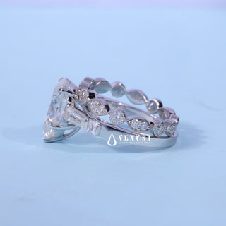 1.50CT Pear Moissanite Diamond Three Stone Engagement Rings With Wedding Band