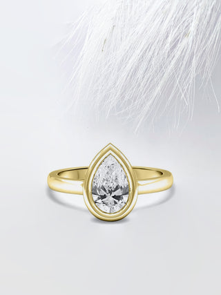 2 CT Pear Cut Moissanite Diamond Set Engagement Ring