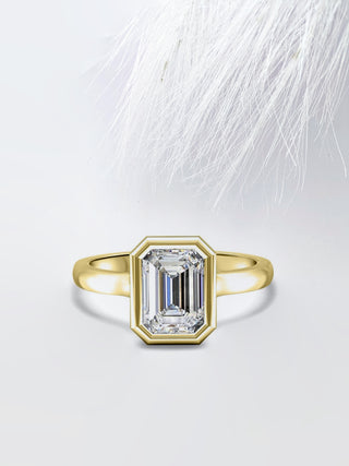 2.0 CT Bezel Set Emerald Moissanite Diamond  Women Wedding Ring