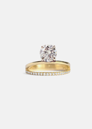 round ring, moissanite round ring, round diamond ring 