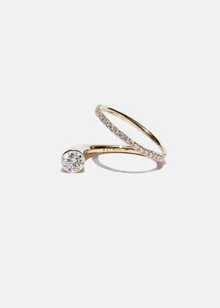 round ring, moissanite round ring, round diamond ring 