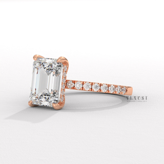 2 carat emerald cut engagement ring