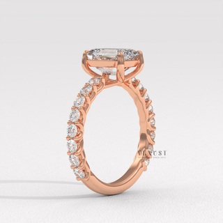 2 carat emerald pavé engagement ring