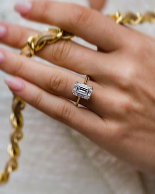 4-60-ct-emerald-cut-solitaire-moissanite-engagement-ring