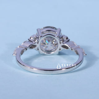 1.0CT Round Cut Moissanite Diamond Cluster Engagement Ring