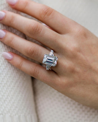 emerald-cut-three-stone-moissanite-engagement-ring