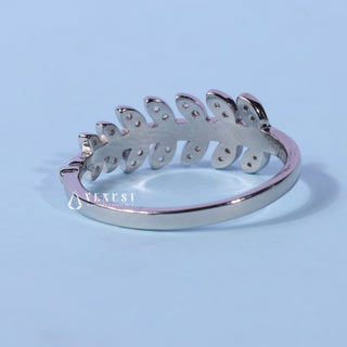 Round Moissanite Diamond Leaf Shape Wedding Band