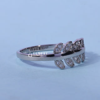 Round Moissanite Diamond Leaf Shape Wedding Band
