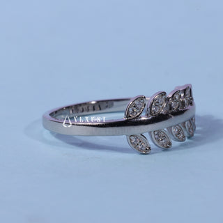 Round Moissanite Diamond Leaf Shape Wedding Band