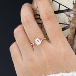 oval-shaped-moissanite-pave-setting-engagement-ring-9