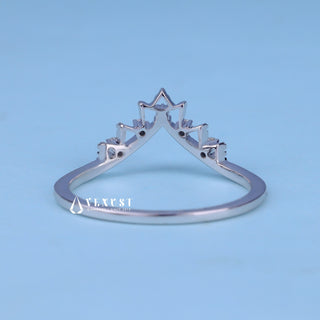 Round Cut Moissanite Diamond Curved Wedding Band