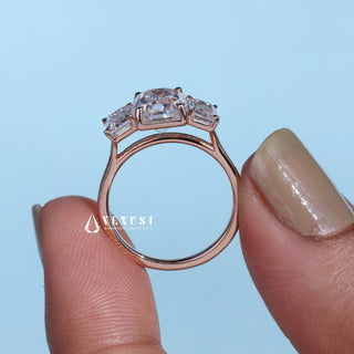 2.0CT Emerald Moissanite Diamond Three Stone Engagement Rings