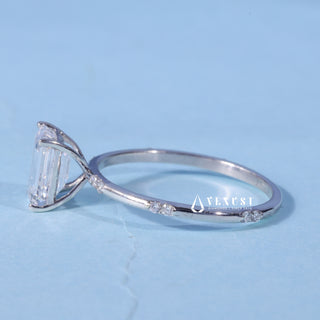 1.0CT Emerald Cut Moissanite Diamond Engagement Ring