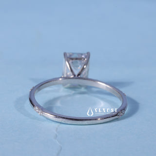 1.0CT Emerald Cut Moissanite Diamond Engagement Ring