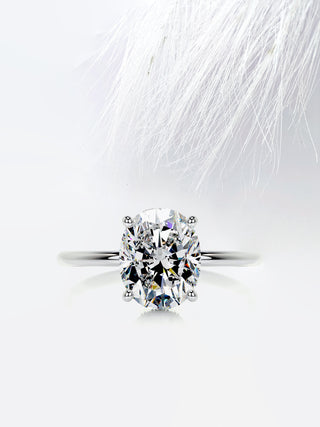 0.3 CT Oval Cut moissanite Diamond Engagement Ring For Women