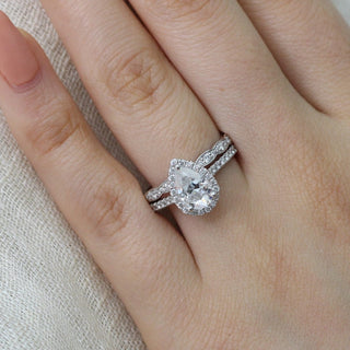 1.50CT Pear Cut Solitaire Moissanite Halo Bridal Engagement Ring Set