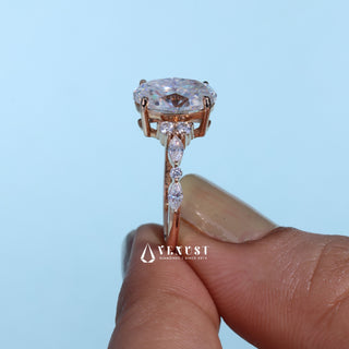 2.0CT Oval Cut Moissanite Diamond Cluster Timeless Engagement Ring