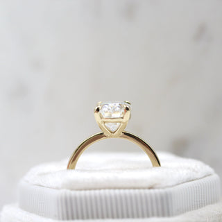 3.50CT Oval Cut Solitaire Moissanite Diamond Engagement Ring