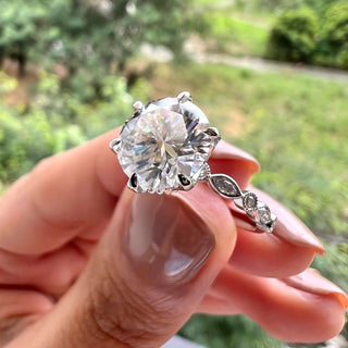 round-cut-pave-moissanite-engagement-ring