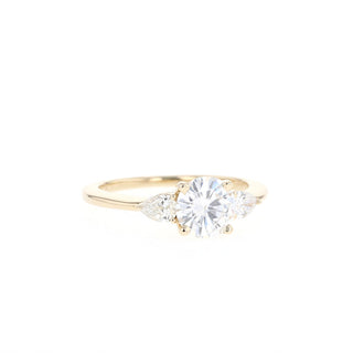 1.05CT Round Moissanite Diamond Three Stone Engagement Ring