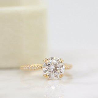 1.80CT Round Solitaire Moissanite Diamond Engagement Ring