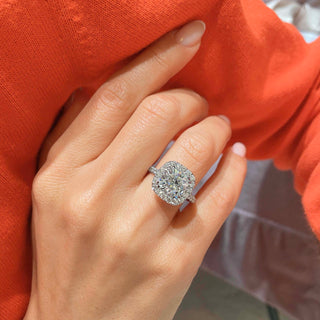 4.2 CT Cushion Cut Moissanite Diamond Halo Setting Engagement Ring