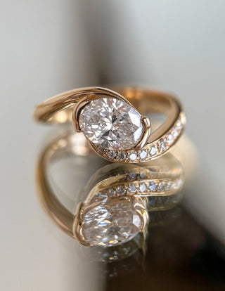 0.50CT-1.50CT Oval East West Moissanite Unique Pave Engagement Ring With Matching Curved Band