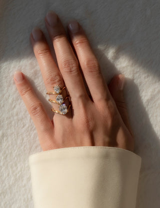 1.0CT-2.0CT Oval Cut Curved Unique Diamond Rings Classy With Matching Wedding Band