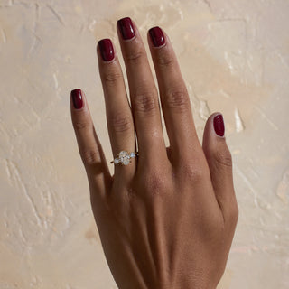 diamond engagement ring for women, engagement ring for women, engagement ring designs for women, moissanite engagement ring, diamond engagement ring, gold diamond engagement ring, engagement ring moissanite