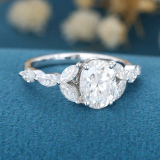 oval-shaped-moissanite-cluster-engagement-ring-19