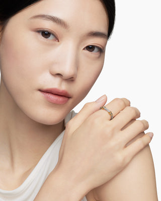 0.05 TCW Round Twisted Wrap Moissanite Diamond Wedding Band