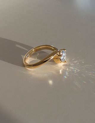 0.50CT-1.50CT Round Moissanite Diamond By Pass Engagement Dream Ring With Matching Band