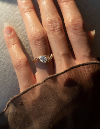 0.50CT-1.50CT Round Moissanite Diamond By Pass Engagement Dream Ring With Matching Band