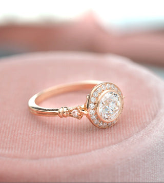 0.7CT Round Vintage Halo Moissanite Diamond Engagement Ring