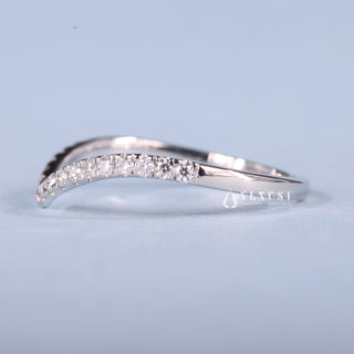 Round Moissanite Diamond Curved Wedding Bands