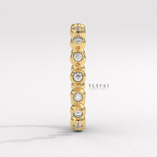 bezel eternity band

