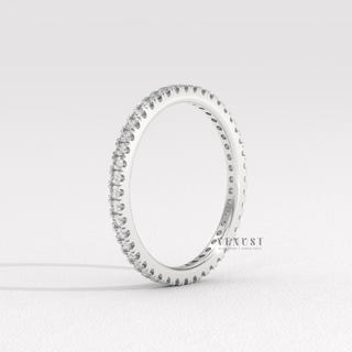 elegant eternity band
luxury diamond band
classic eternity ring
modern eternity band