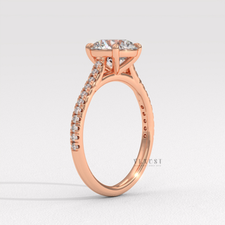 brilliant cut diamond ring

