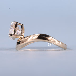 2.0CT Pear Cut Moissanite Diamond Unique Curved East West Engagement Ring