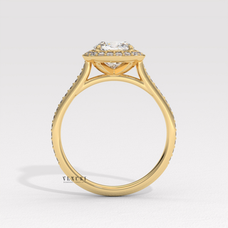 warm tone diamond halo luxury
iconic halo brilliance ring
