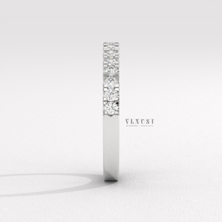 luxury wedding band
modern bridal ring
simple diamond band