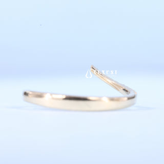 Round Cut Moissanite Diamond Curved Unique Wedding Ring Bands