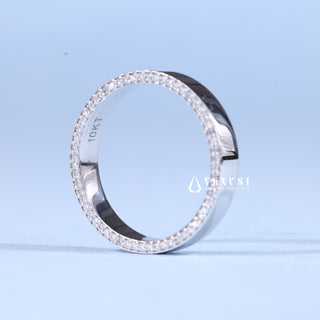 Round Moissanite Diamond Men's Wedding Band