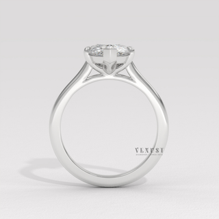 dream pear engagement ring
