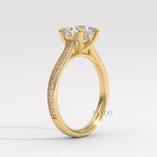 elegant engagement ring design
