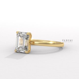 emerald cut diamond solitaire engagement ring